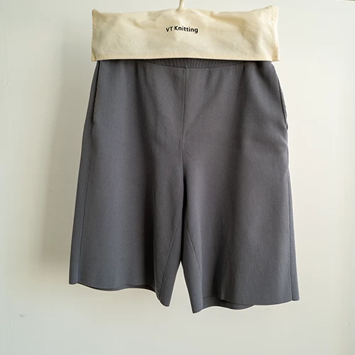 Moške pletene hlače z muho