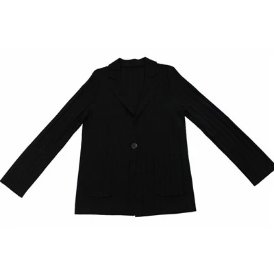 Prevelik črn ženski blazer