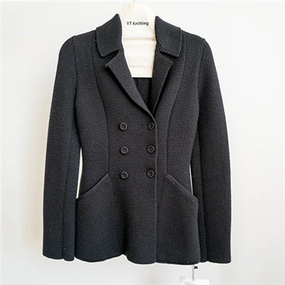 Črn volnen blazer plašč