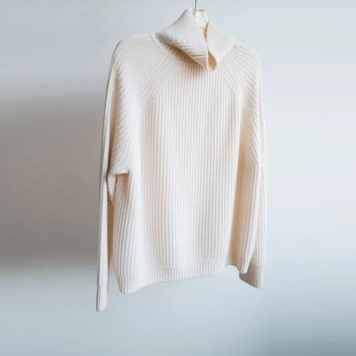 White Cable Knit Cashmere Sweater White Cable Knit Cashmere Sweater